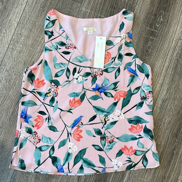 Finn & Grace pink Floral & Bird blouse size small (nwt) - Picture 5 of 5